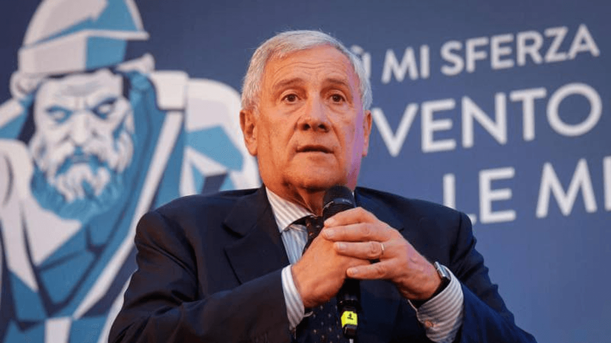 Tajani e la scelta della moglie: «La donna affascinante poi ti tradisce»